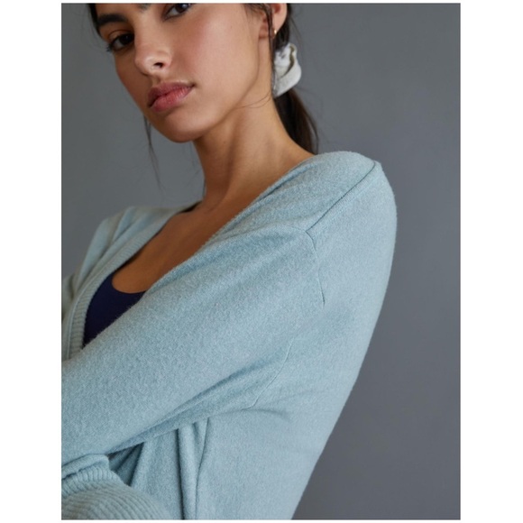 Anthropologie Rocio Surplice Top Sweatshirt Sweater Size Xs Blue Euc Anthro - Picture 2 of 9